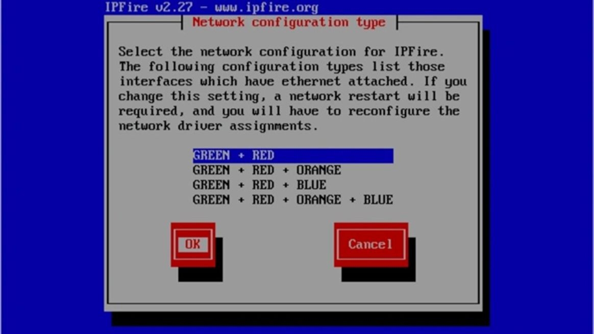 Screenshot mit Angaben zur Netzwerkkonfiguration von IPFire. Den Netzwerktypen sind bestimmte Farben zugeordnet. Dabei sind standardmäßig die Farben „Grün“ und „Rot“ markiert; sie kennzeichnen das interne und das externe Netzwerk.
